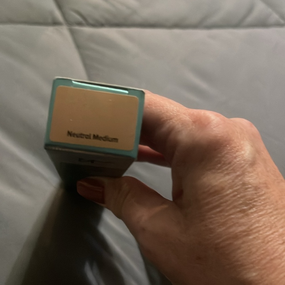 FULL SIZE CC+ CREAM NATURAL MATTE FOUNDATION WITH SPF 40 NEUTRAL MEDIUM - Picture 2 of 2